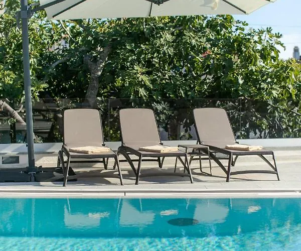 Dora Διαμέρισμα *