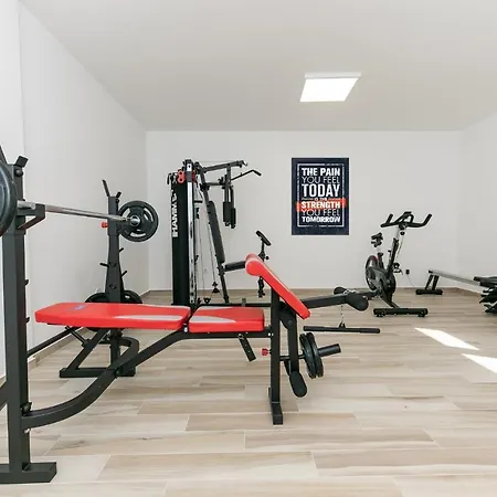 Dora Apartmán Okrug Gornji