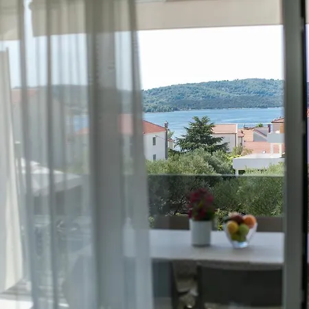 Dora Apartmán