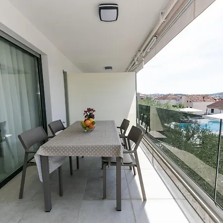 Apartmán Dora Okrug Gornji