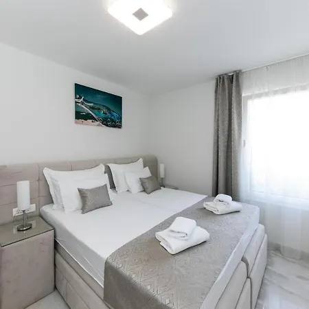 Dora Apartmán