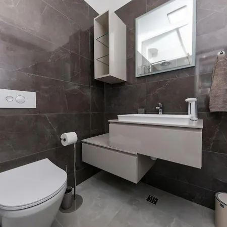 Dora Apartmán *