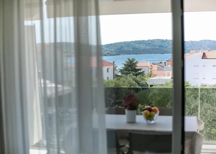 Dora Apartment