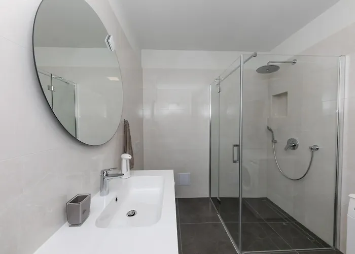 Dora Apartment Okrug Gornji