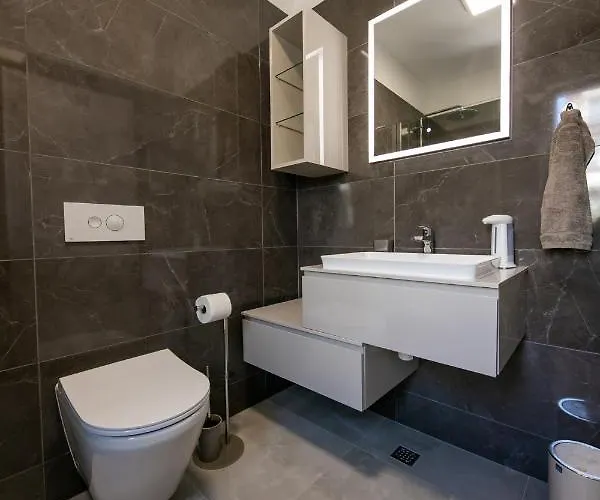 Dora Apartment Okrug Gornji