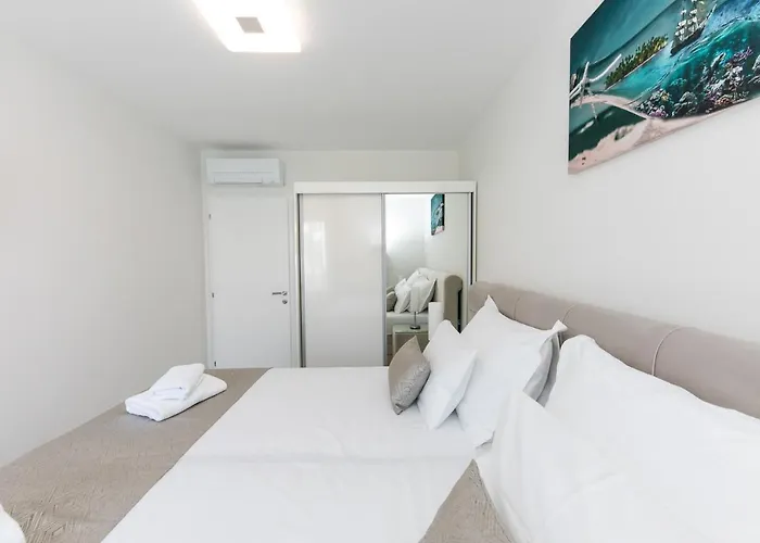 Apartment Dora Okrug Gornji